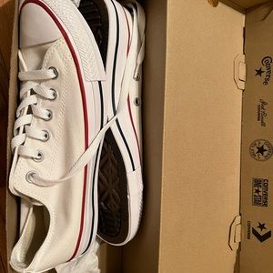 ALL STAR OX OPTICAL WHITE UNISEX CONVERSE (never worn)